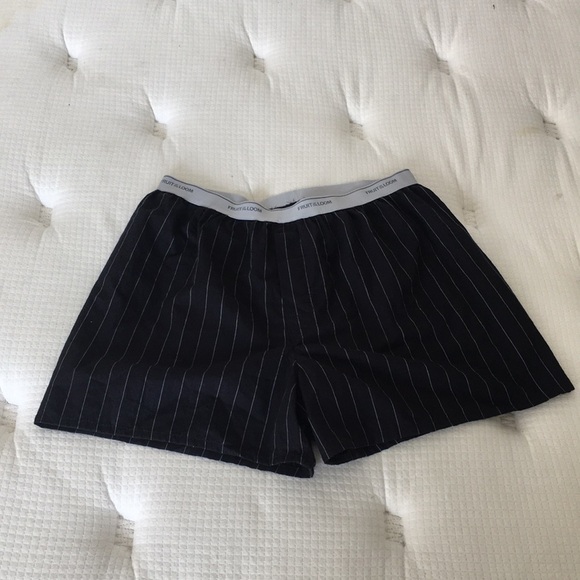 2Pcs-Men Tommy Hilfiger,Fruit of the Loom Boxers L - Picture 2 of 5